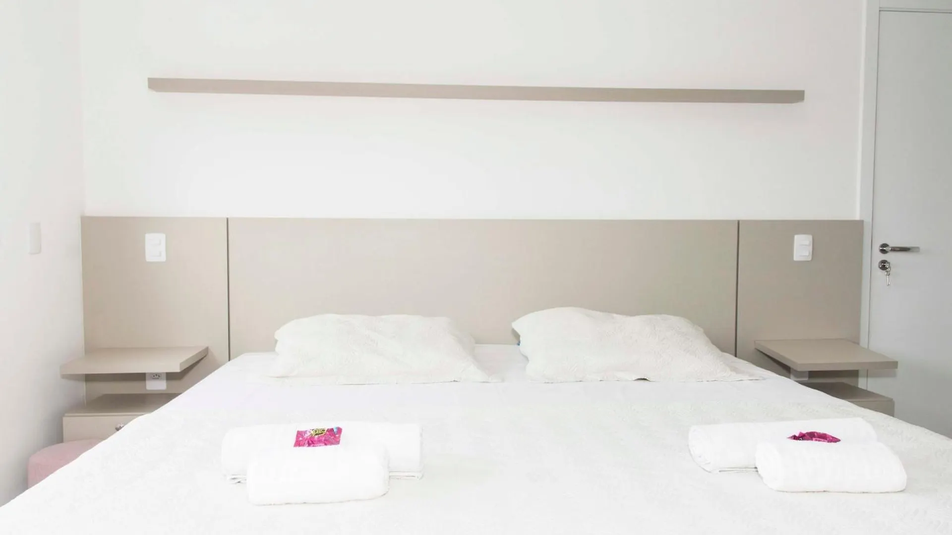 Apartamento Requintado 100M Da Praia Ing4306 Florianopolis Apartment