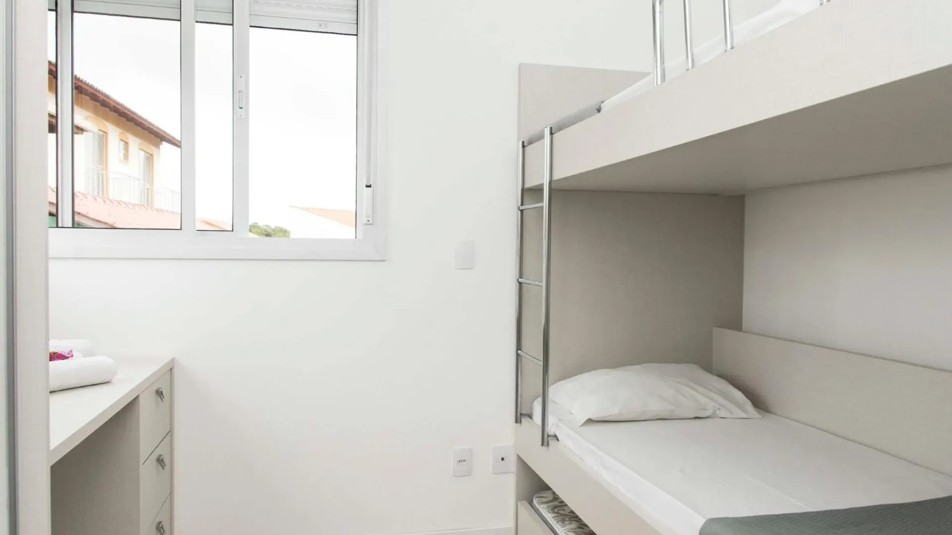 Apartamento Requintado 100M Da Praia Ing4306 Florianopolis 0*,